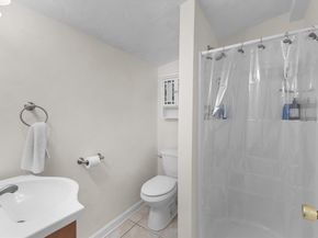 31 Mixter Rd, Holden MA 01520