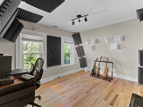 31 Mixter Rd, Holden MA 01520