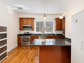 23 Spruce St B, Acton MA 01720