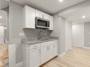 39 Sewell St, Brockton MA 02301