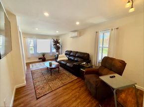 4 Central Ave, Northbridge MA 01534