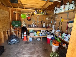 4 Central Ave, Northbridge MA 01534