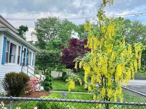 4 Central Ave, Northbridge MA 01534