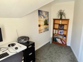 4 Central Ave, Northbridge MA 01534