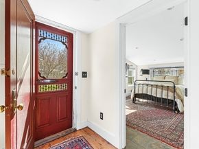 11 County St, Ipswich MA 01938