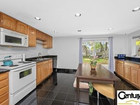 15 Murray Hill Rd, Medford MA 02155