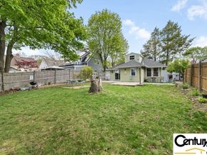 15 Murray Hill Rd, Medford MA 02155