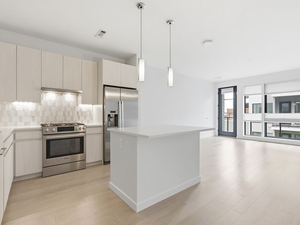 45 W 3rd St 413, Boston MA 02127