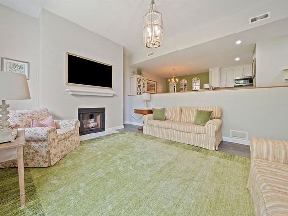 100 Parks St 18, Duxbury MA 02332