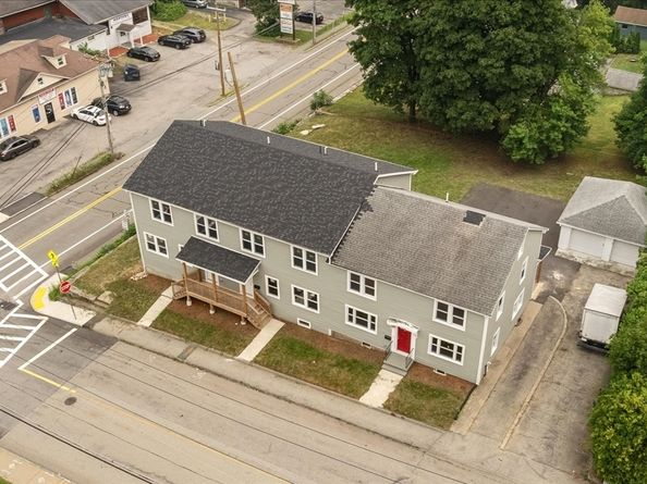 19 Brandon Rd, Dudley MA 01571