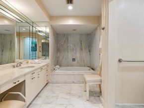 2 Commonwealth Avenue 15EF, Boston MA 02116