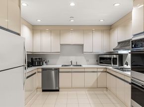 2 Commonwealth Avenue 15EF, Boston MA 02116