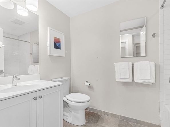 321 Hammond Pond Parkway 103, Brookline MA 02467