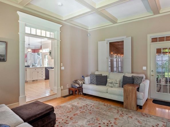 126 Georgetown Rd, West Newbury MA 01985