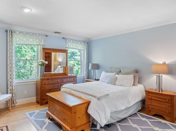 126 Georgetown Rd, West Newbury MA 01985