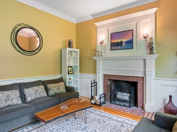 126 Georgetown Rd, West Newbury MA 01985