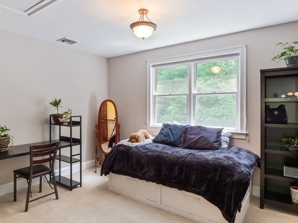 126 Georgetown Rd, West Newbury MA 01985
