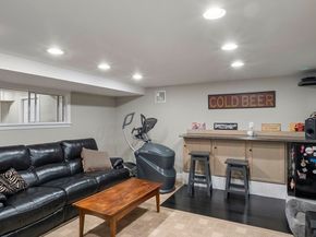 126 Georgetown Rd, West Newbury MA 01985