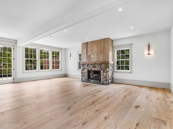16 Hatch Farm Lane, Concord MA 01742