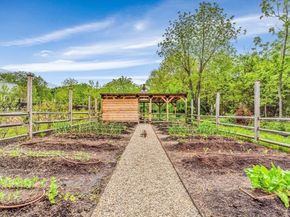 16 Hatch Farm Lane, Concord MA 01742