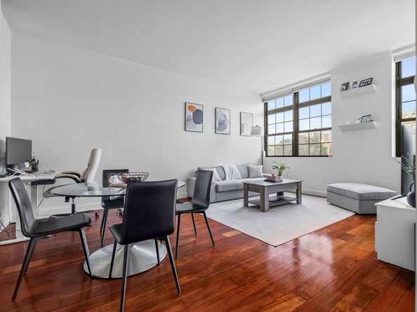 150 Cambridge St 403, Cambridge MA 02141