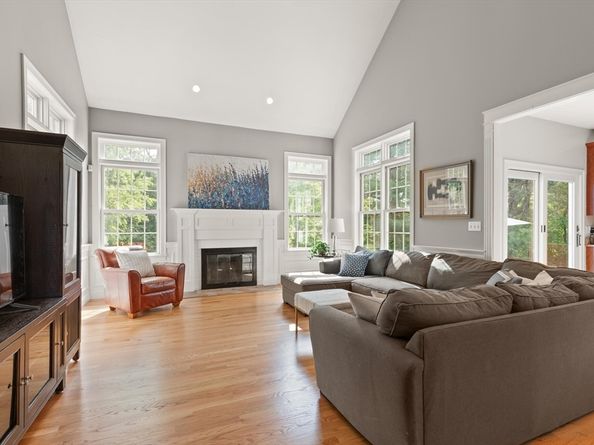 45 Anselm Way, Sudbury MA 01776
