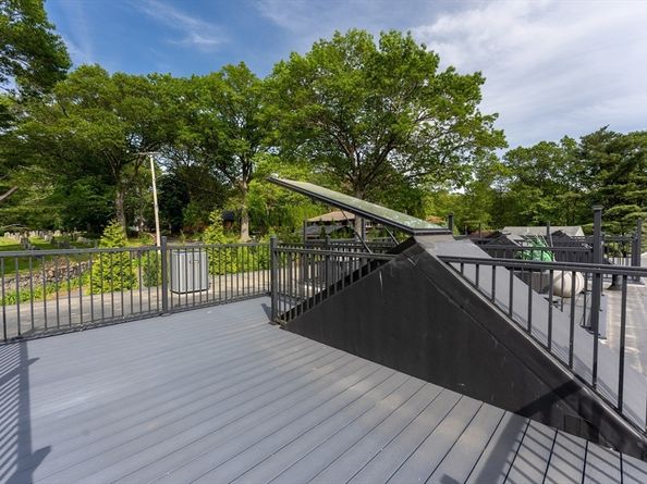 583 Baker St 583, Boston MA 02132