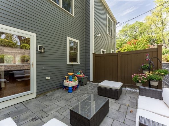 583 Baker St 583, Boston MA 02132