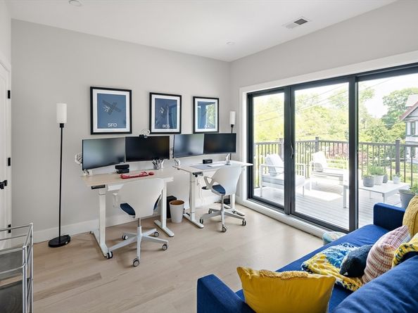 70 Washington St 70, Newton MA 02458