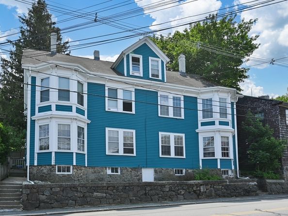 148-150 Pleasant St 2, Marblehead MA 01945