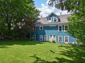 148-150 Pleasant St 2, Marblehead MA 01945