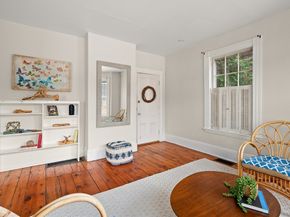 148-150 Pleasant St 2, Marblehead MA 01945