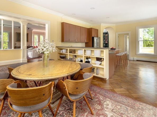 13 Cottage St, Marion MA 02738