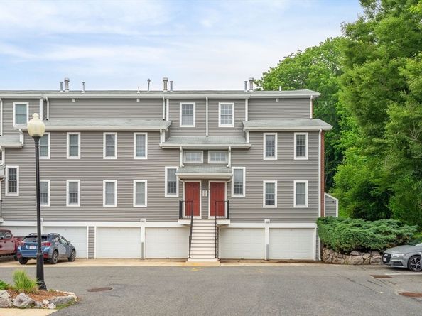 36 N Stone Mill Dr 1224, Dedham MA 02026