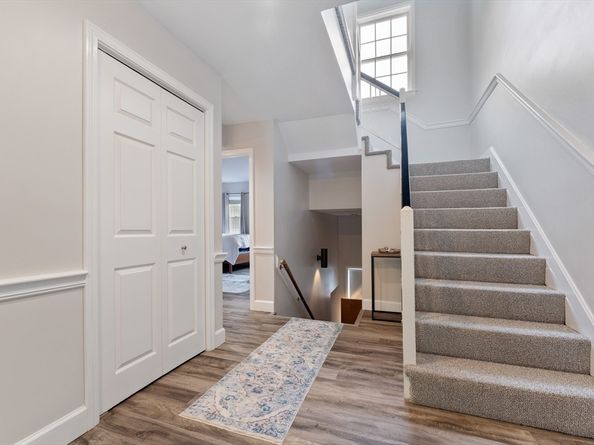 36 N Stone Mill Dr 1224, Dedham MA 02026