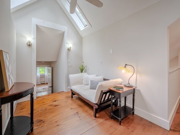 43 Mill Rd, North Andover MA 01845