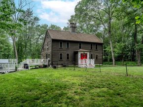 43 Mill Rd, North Andover MA 01845