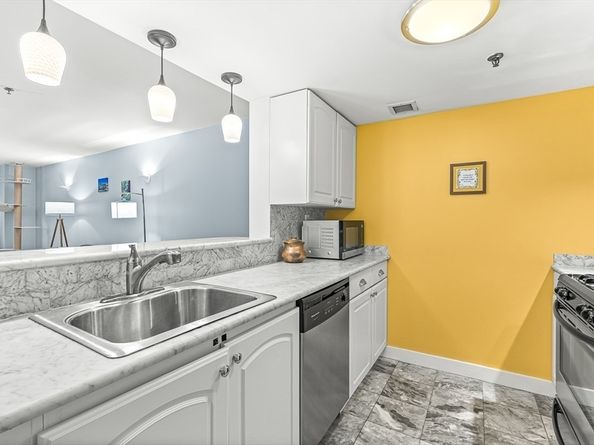 15 North Beacon L01, Boston MA 02134