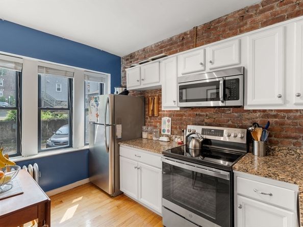 1404 Commonwealth Ave 48, Boston MA 02135