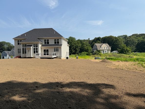4 Abby Road, Grafton MA 01536