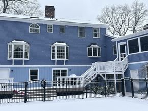 28 Woodside Cir, Sturbridge MA 01566