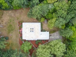 709 Walnut Plain Rd, Rochester MA 02770