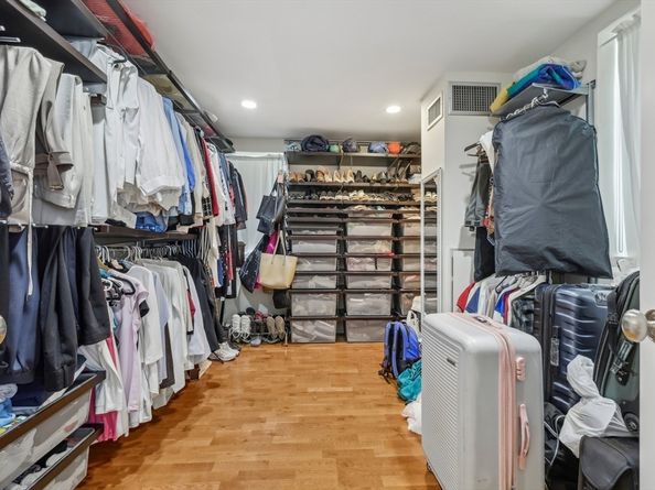 20 Chapel Street B811, Brookline MA 02446