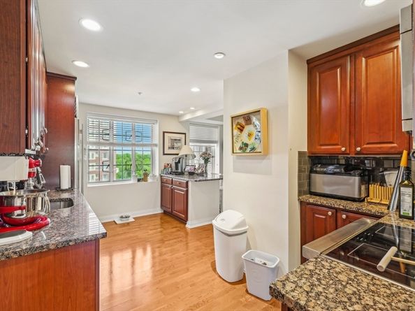 20 Chapel Street B811, Brookline MA 02446
