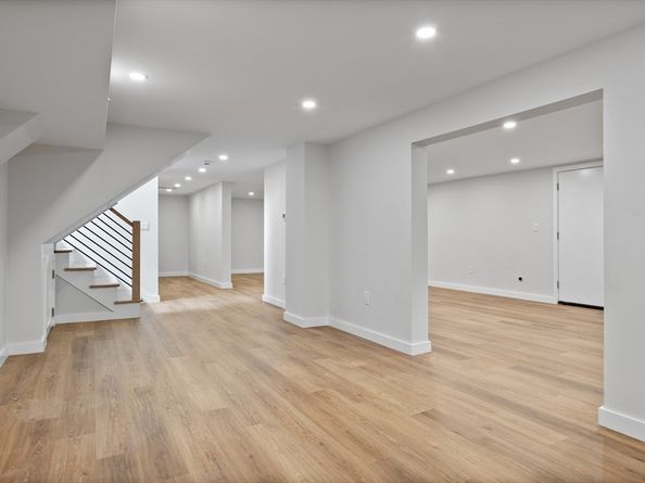 29 Hancock St, Bedford MA 01730