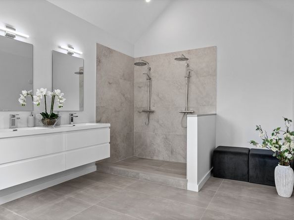 29 Hancock St, Bedford MA 01730