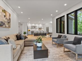 29 Hancock St, Bedford MA 01730