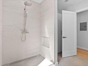 29 Hancock St, Bedford MA 01730