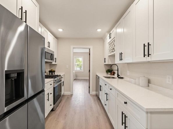 17 Webb St 1, Salem MA 01970
