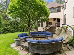 85 Gate House Rd, Newton MA 02467